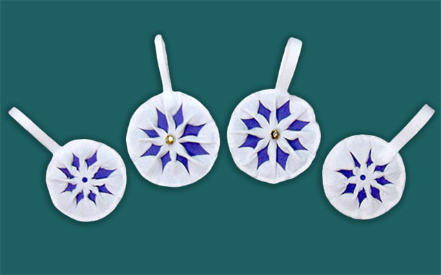 Ёлочное украшение «Снежинка» из фетра