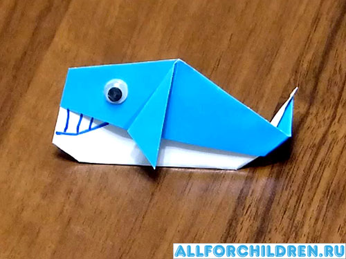 Оригами синий кит