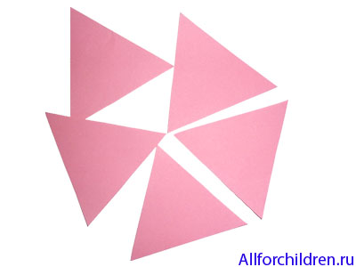 Треугольники из цветной бумаги