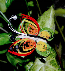 Бабочка из бумажных полосок