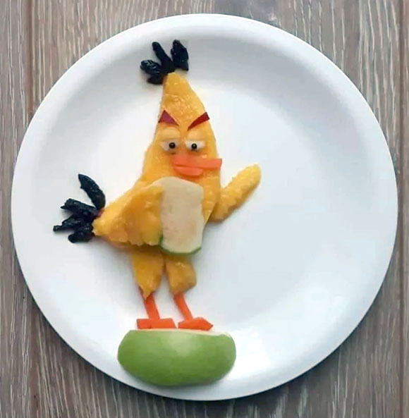 Фруктовый завтрак: птичка Чак из бананов