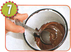 Плавим шоколад на водяной бане
