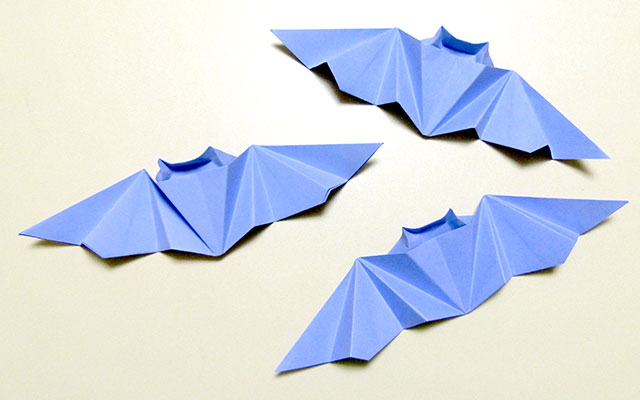 Оригами летучая мышь