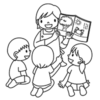 Воспитатель занимается с детьми в детском саду