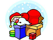 Санта уснул на коробках с подарками