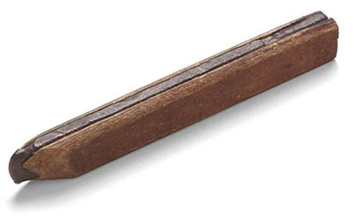 Один из первых деревянных карандашей